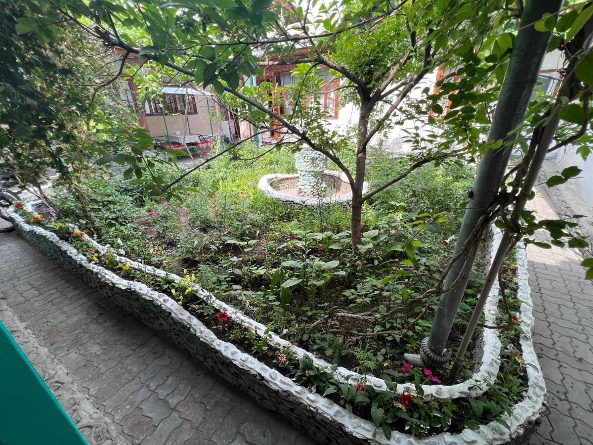 Lovely Home For You Ош Екстериор снимка